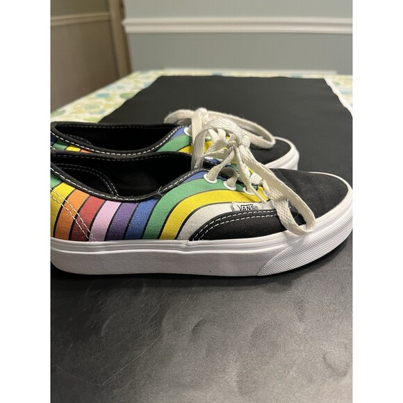 Vans Refract Rainbow Skate Canvas Sneakers Women’s Size 5 Men’s Size 3.5 EUC - Picture 1 of 11